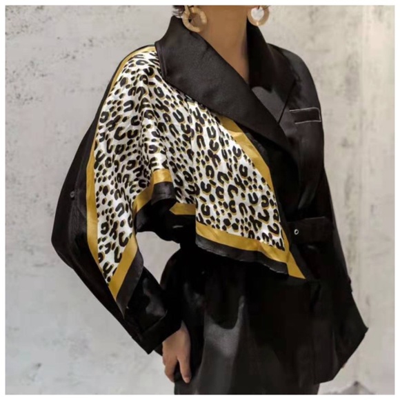 The ASHAUNTY Silk Scarf Jacket - Picture 3 of 9